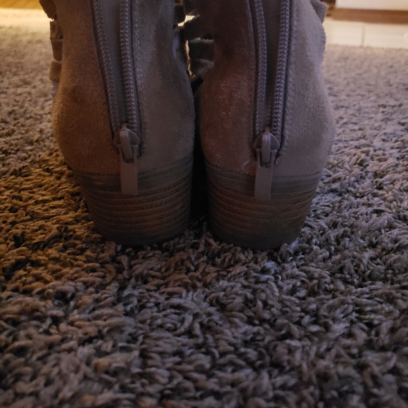 Booties - Picture 5 of 6